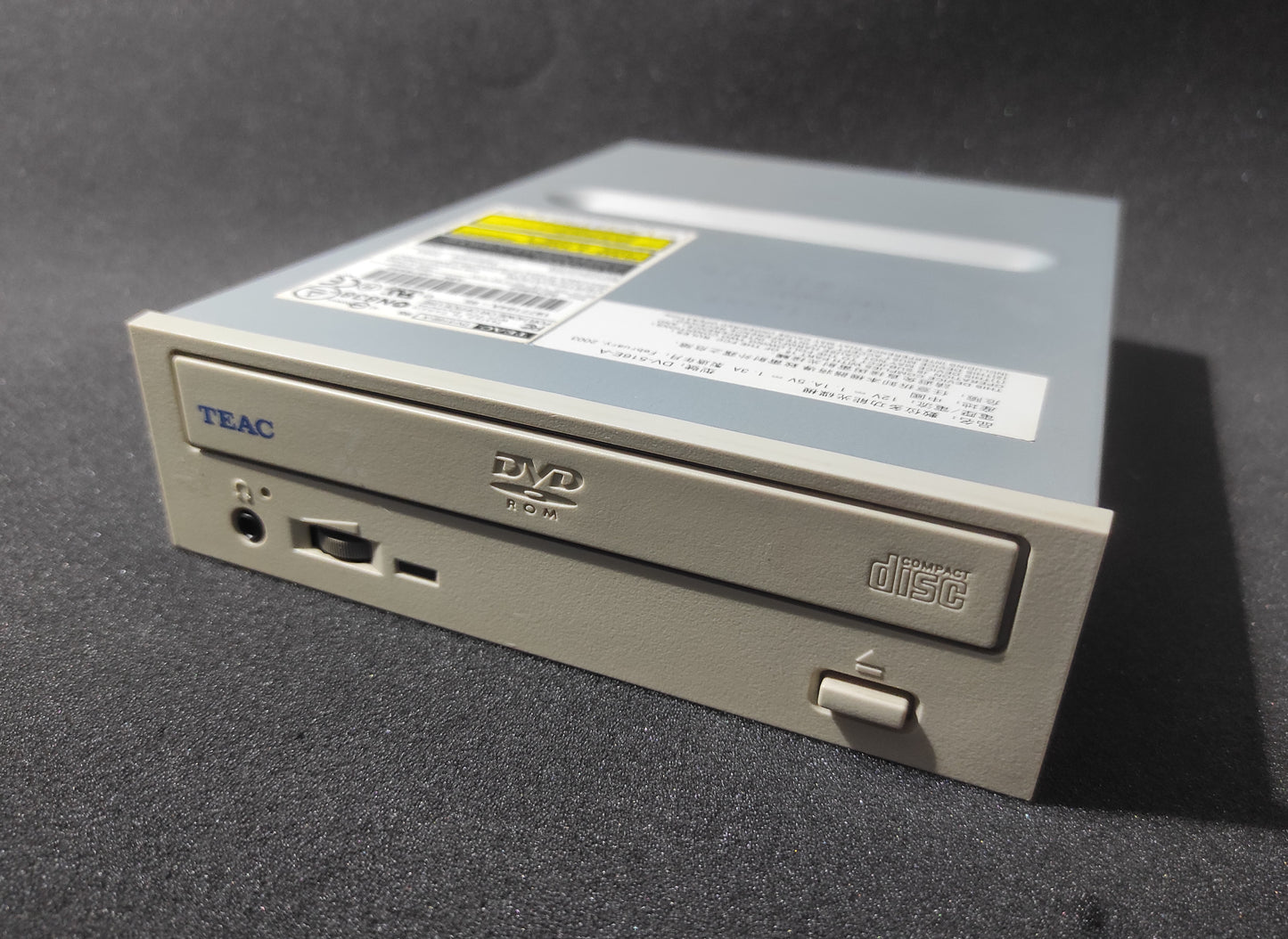 TEAC DV-516E-A95 IDE 5.25’’ Internal Vintage Retro Beige DVD Drive 1977104A-95