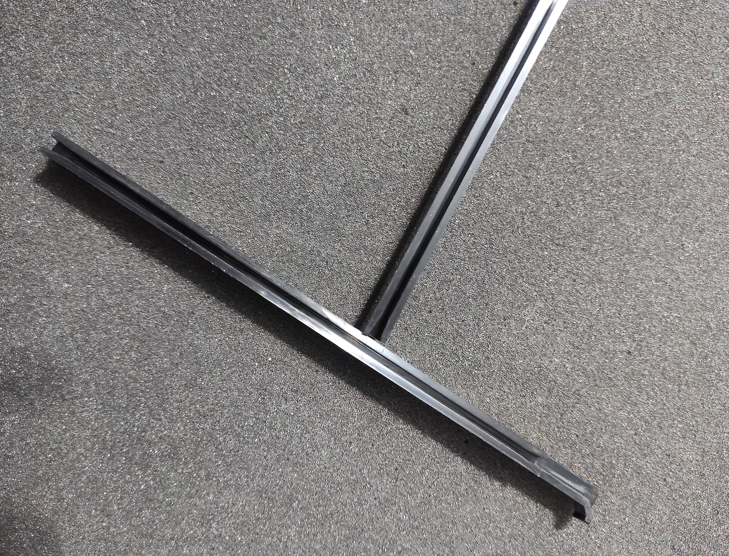 Apple 815-1777 815-1886 Performa 6300 LC Quadra 630 Video Motherboard Rail