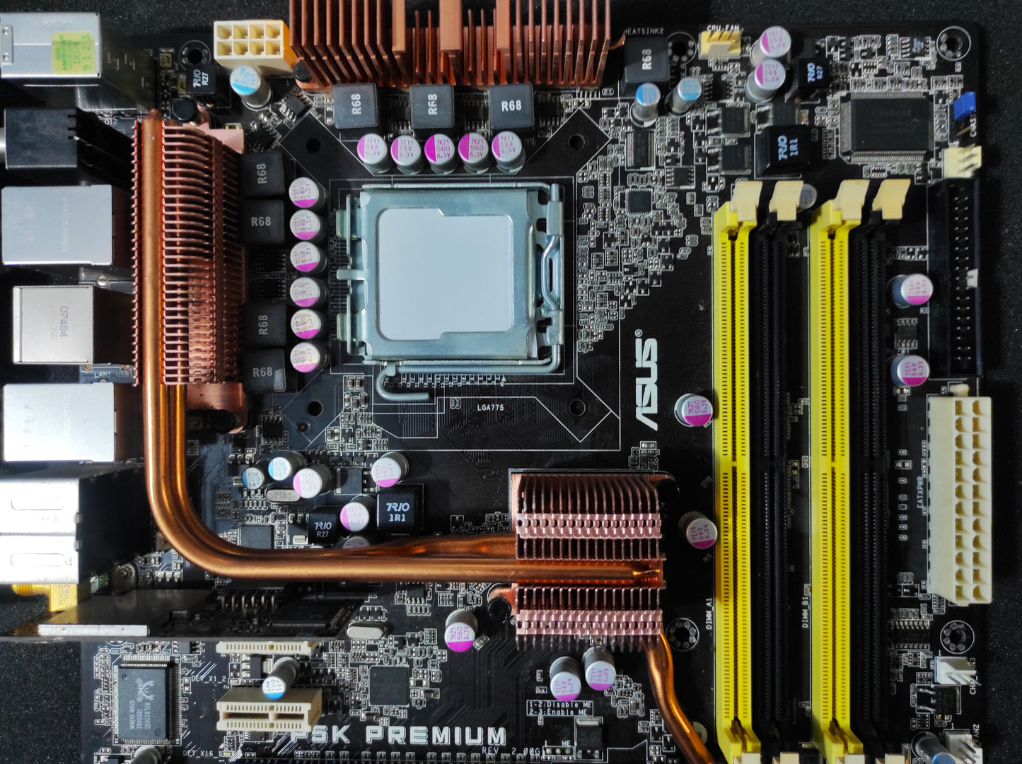 ASUS P5K PREMIUM Socket 775 ATX Motherboard DDR2 PCIe x16 PCI SATA Intel P35