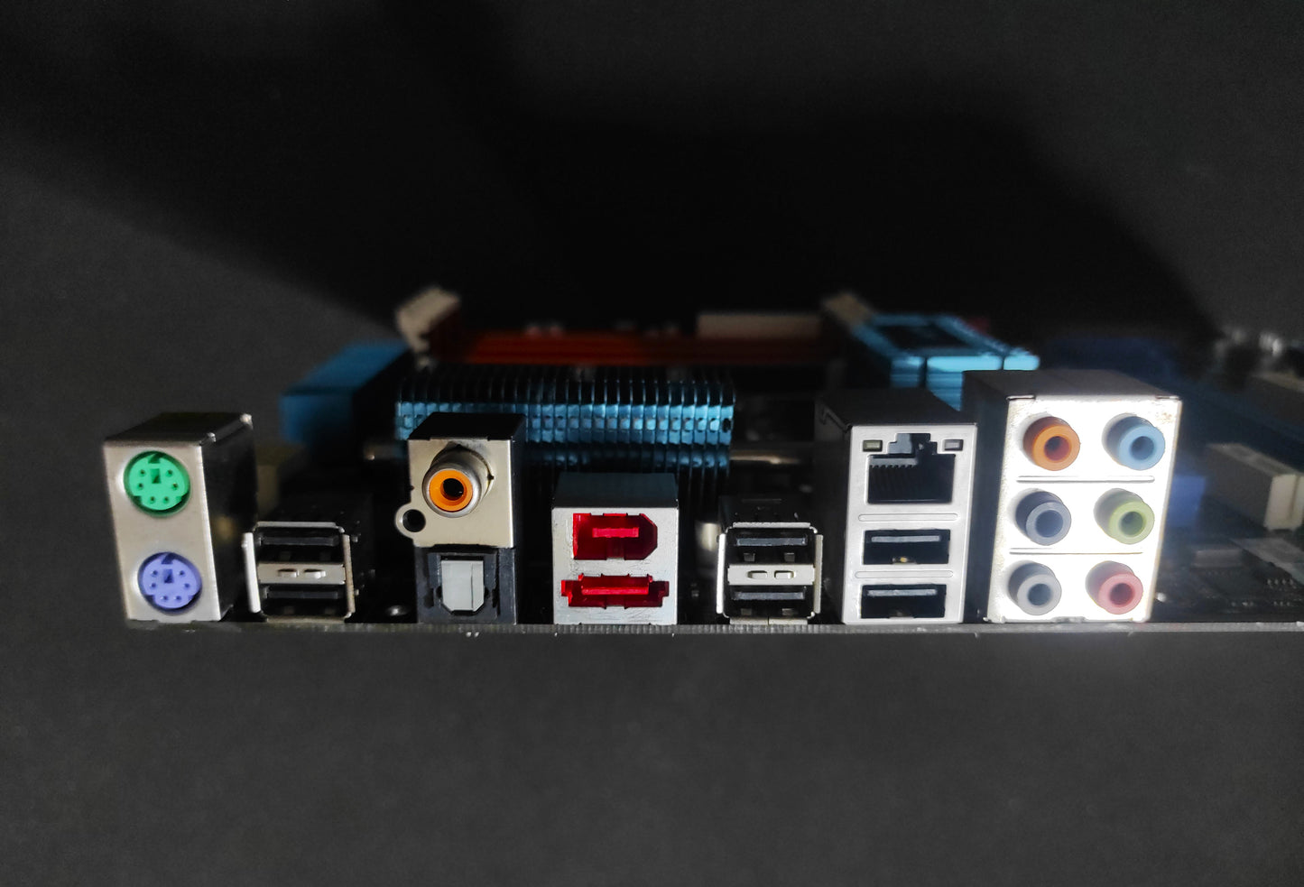 ASUS P6T SE Socket 1366 DDR3 ATX Motherboard ATi CrossfireX Intel X58 Chipset