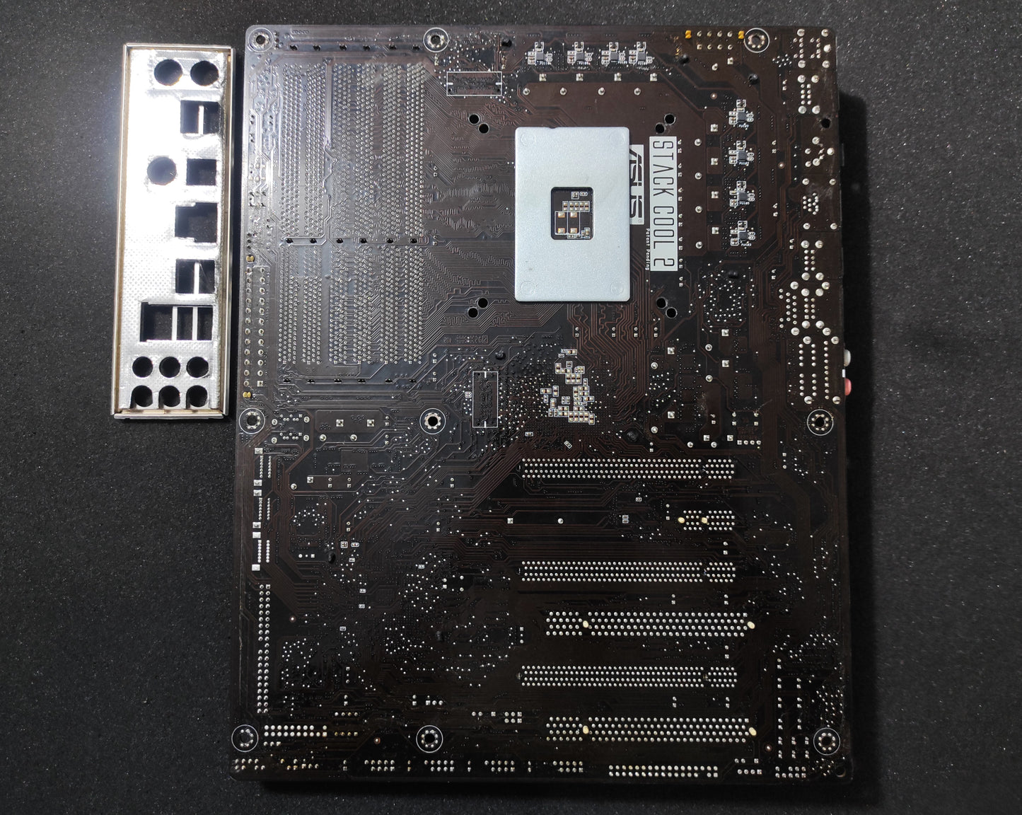 ASUS P6T SE Socket 1366 DDR3 ATX Motherboard ATi CrossfireX Intel X58 Chipset