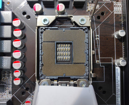 ASUS P6T SE Socket 1366 DDR3 ATX Motherboard ATi CrossfireX Intel X58 Chipset