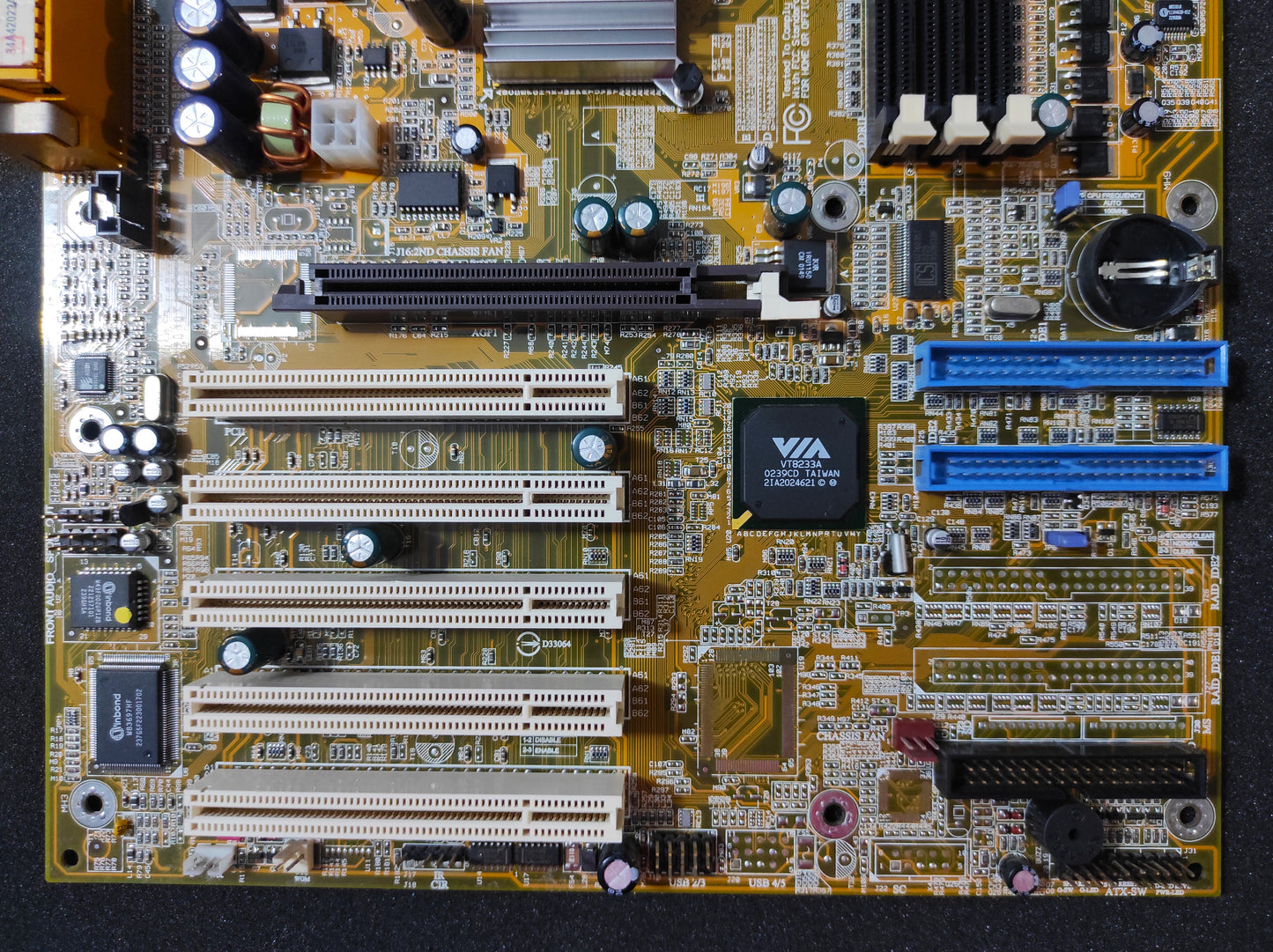 DFI PE11-EC Socket 478 ATX DDR Motherboard AGP PCI VIA P4X266A Chipset