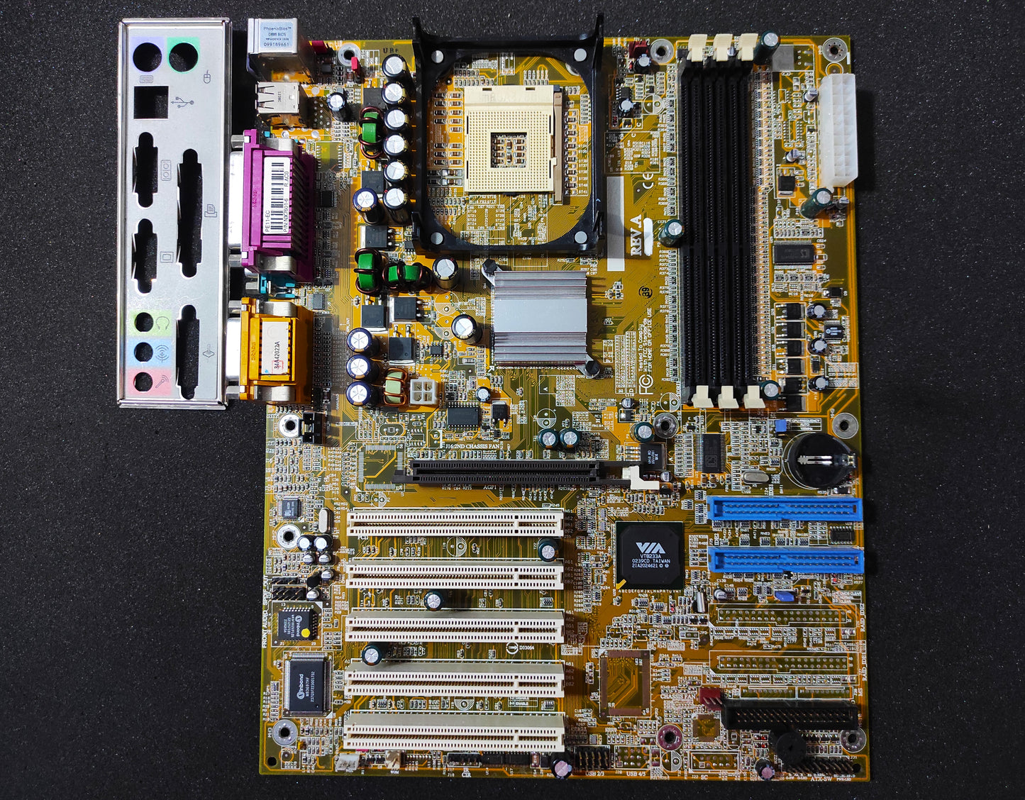 DFI PE11-EC Socket 478 ATX DDR Motherboard AGP PCI VIA P4X266A Chipset