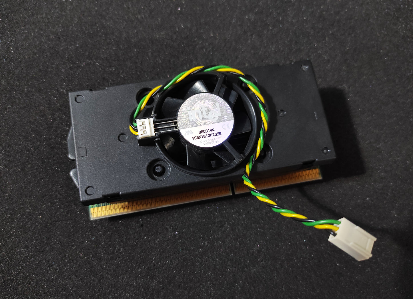 Intel Pentium III SL454 Slot 1 700/256/100/1.65V S1 700MHz Vintage Retro CPU