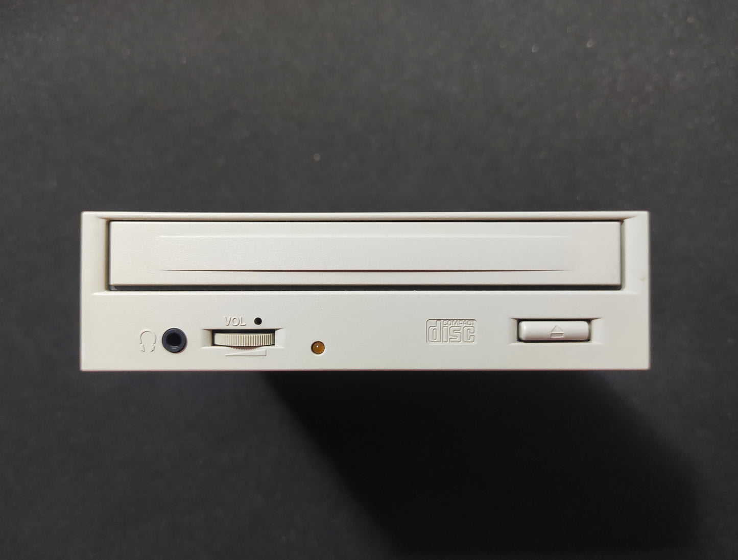 Mitsumi CRMC-FX4820T IDE 5.25" Internal Retro CD-ROM Drive