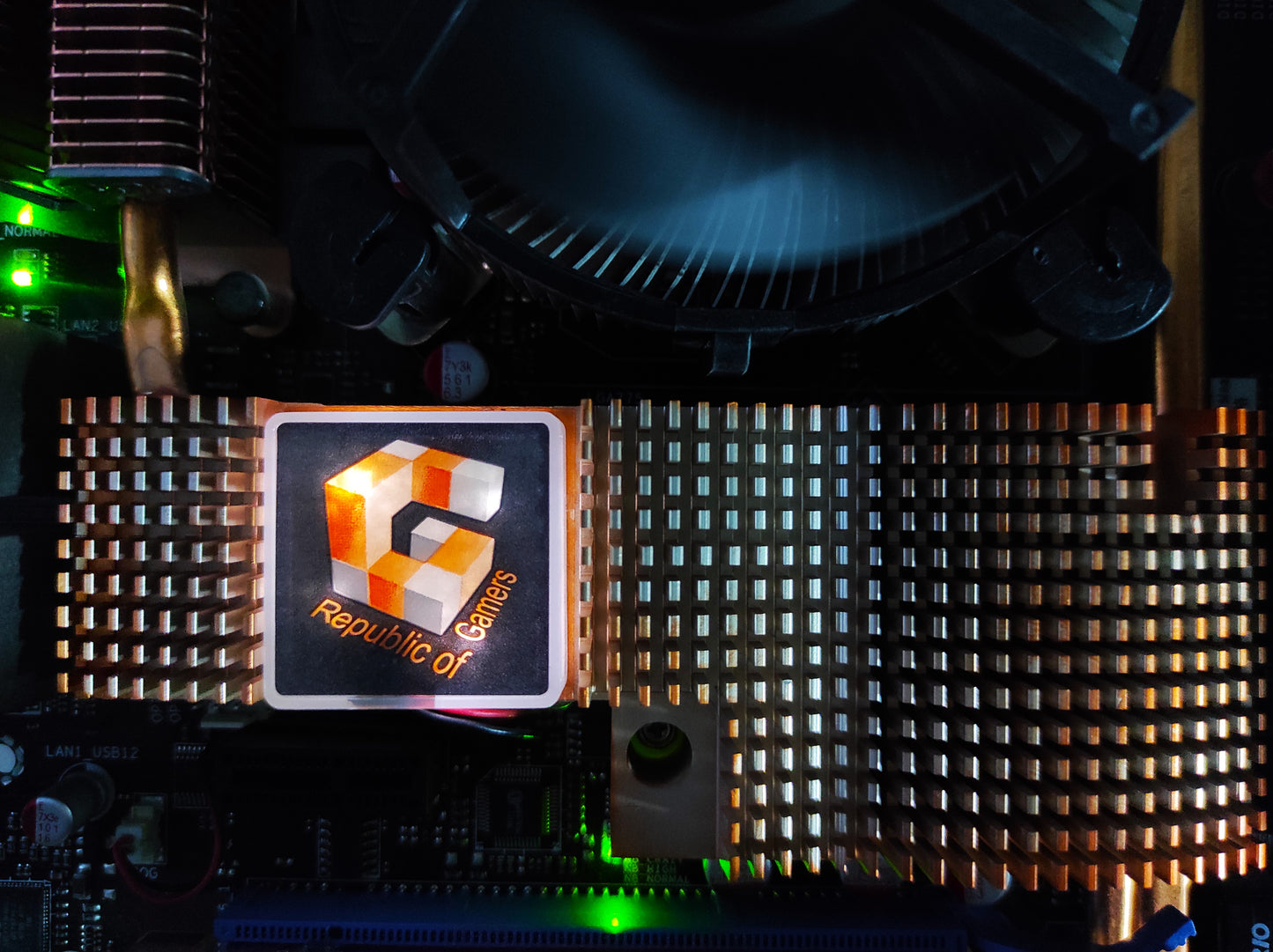 ASUS Striker II Formula Socket 775 ATX Motherboard DDR2 Nvidia nForce 780i SLI Chipset