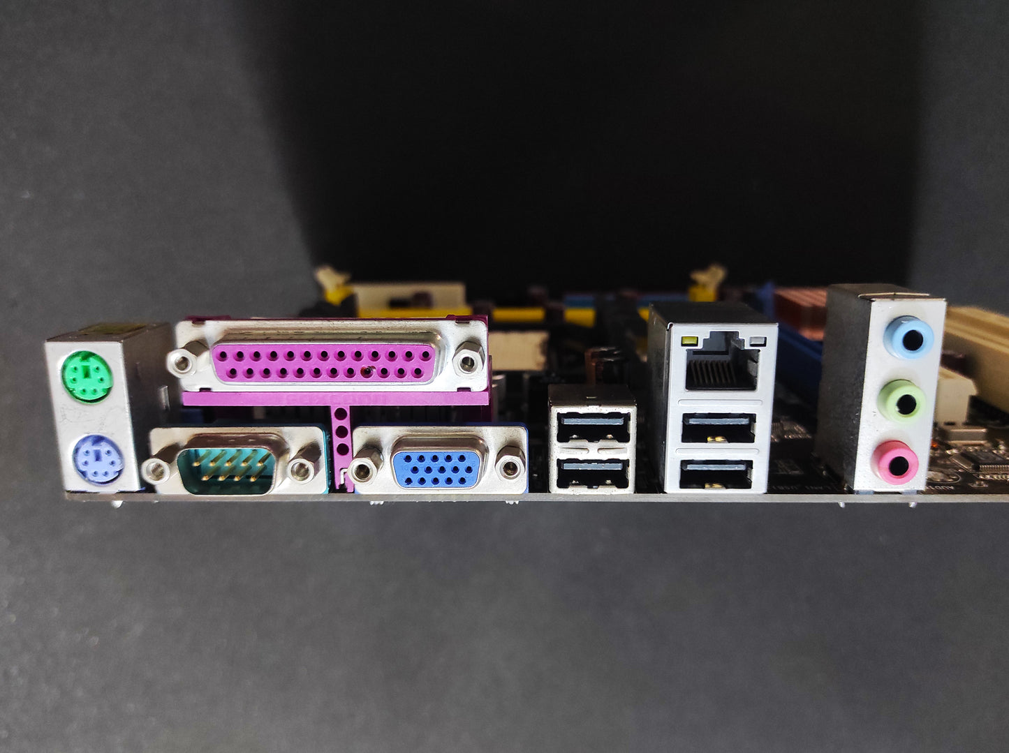 ASUS M2N68-AM PLUS Socket AM2 mATX AMD Motherboard DDR2 Nvidia nForce 630a Chipset