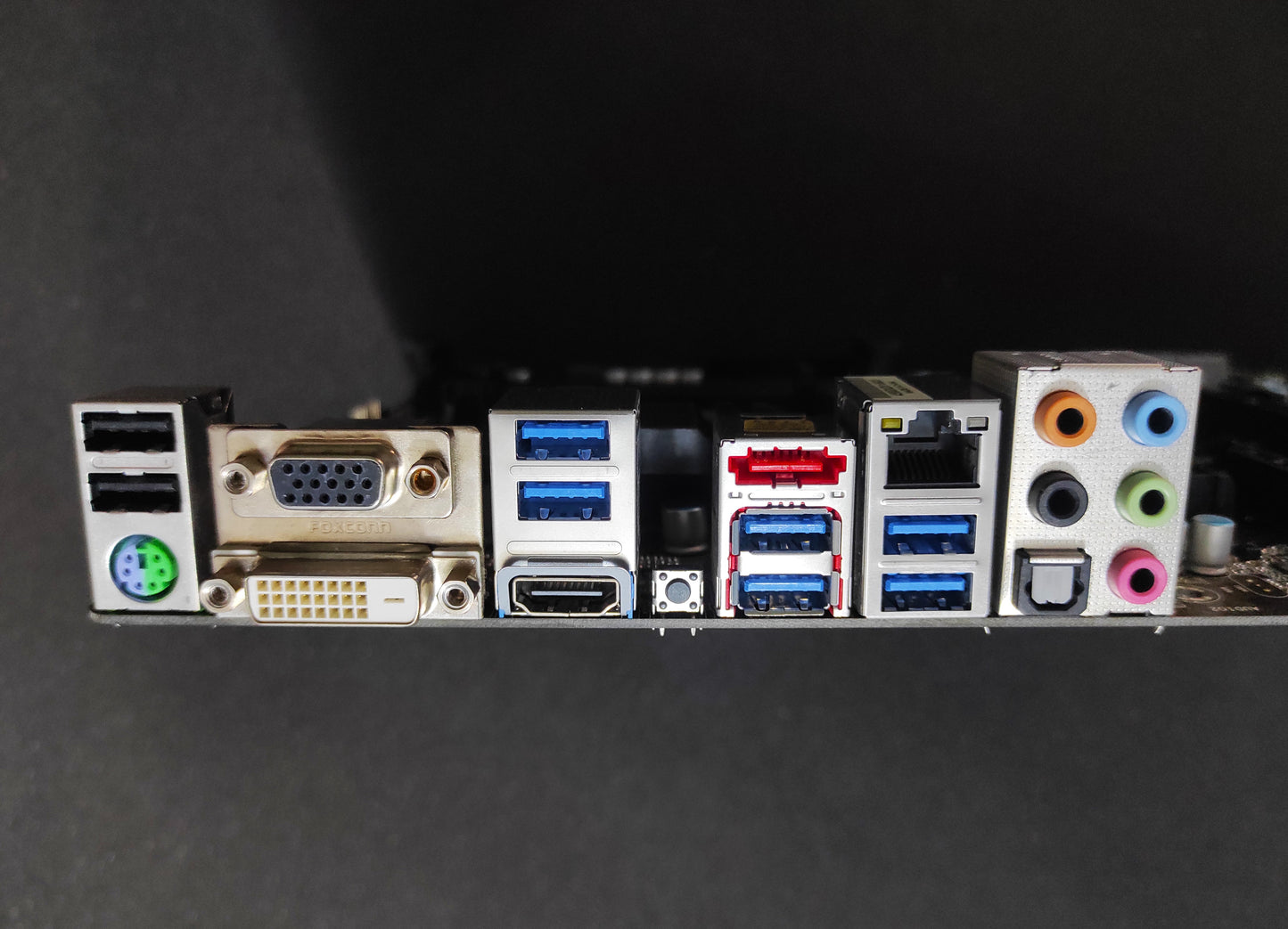 ASRock FM2A88X Extreme4+ Socket FM2+ ATX AMD DDR3 Motherboard AMD A88X Chipset