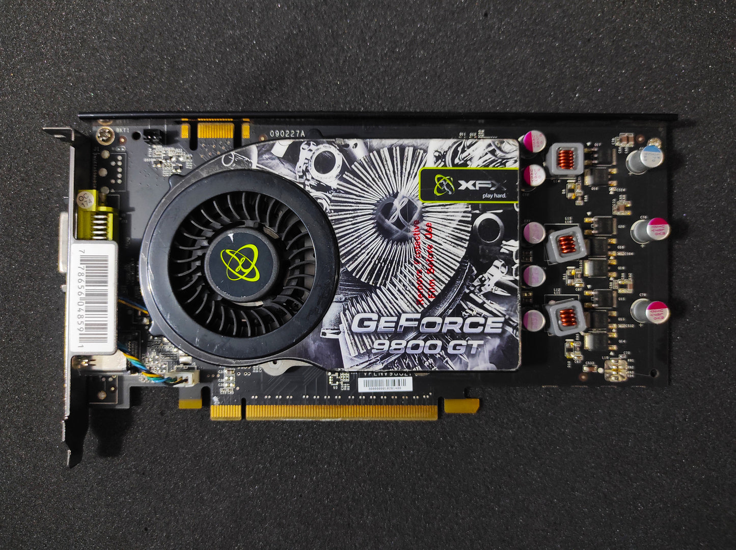 XFX NVIDIA GeForce 9800 GT 512MB GDDR3 PCI-e HDMI DVI Graphics Video Card PV-T98G-YNF3