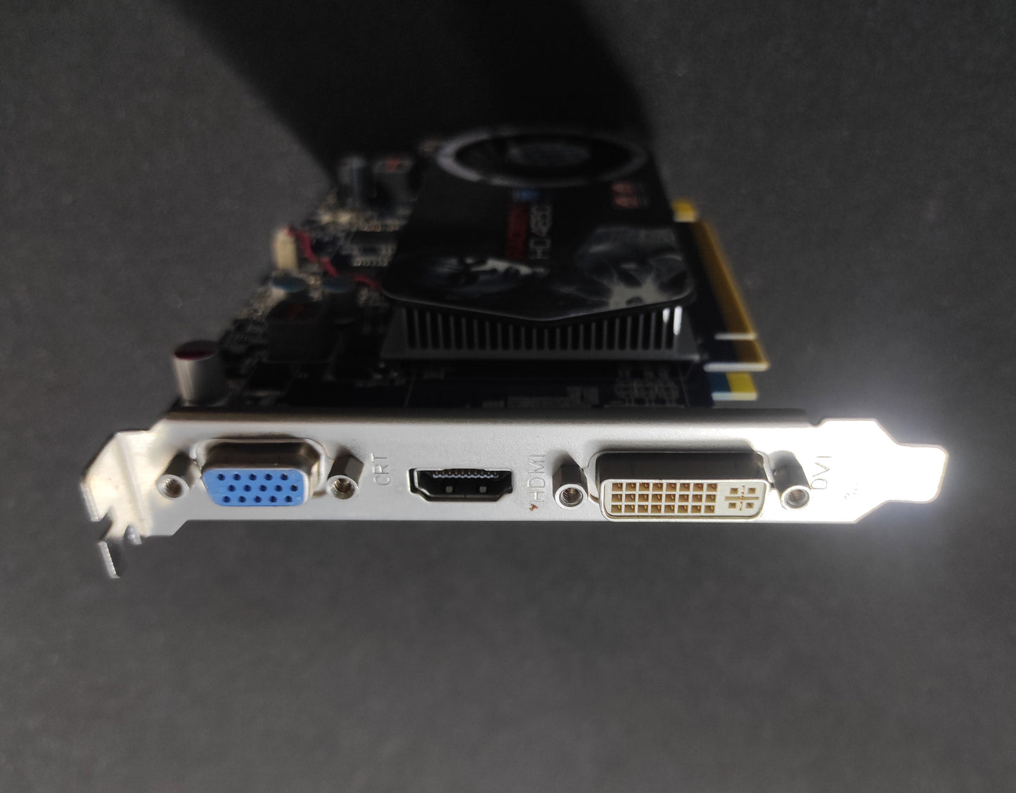 Sapphire ATi Radeon HD 4650 1GB DDR2 PCIe VGA DVI Graphics Card 288-40E93-000SA