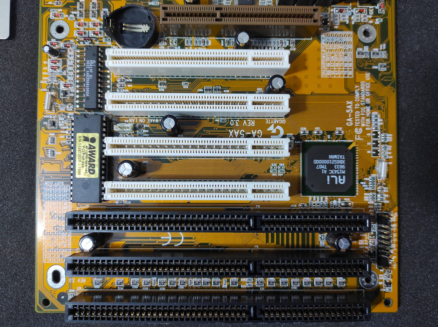 Gigabyte GA-5AX Socket 7 ATX Retro Motherboard AGP ISA PCI ALADDiN V ATX