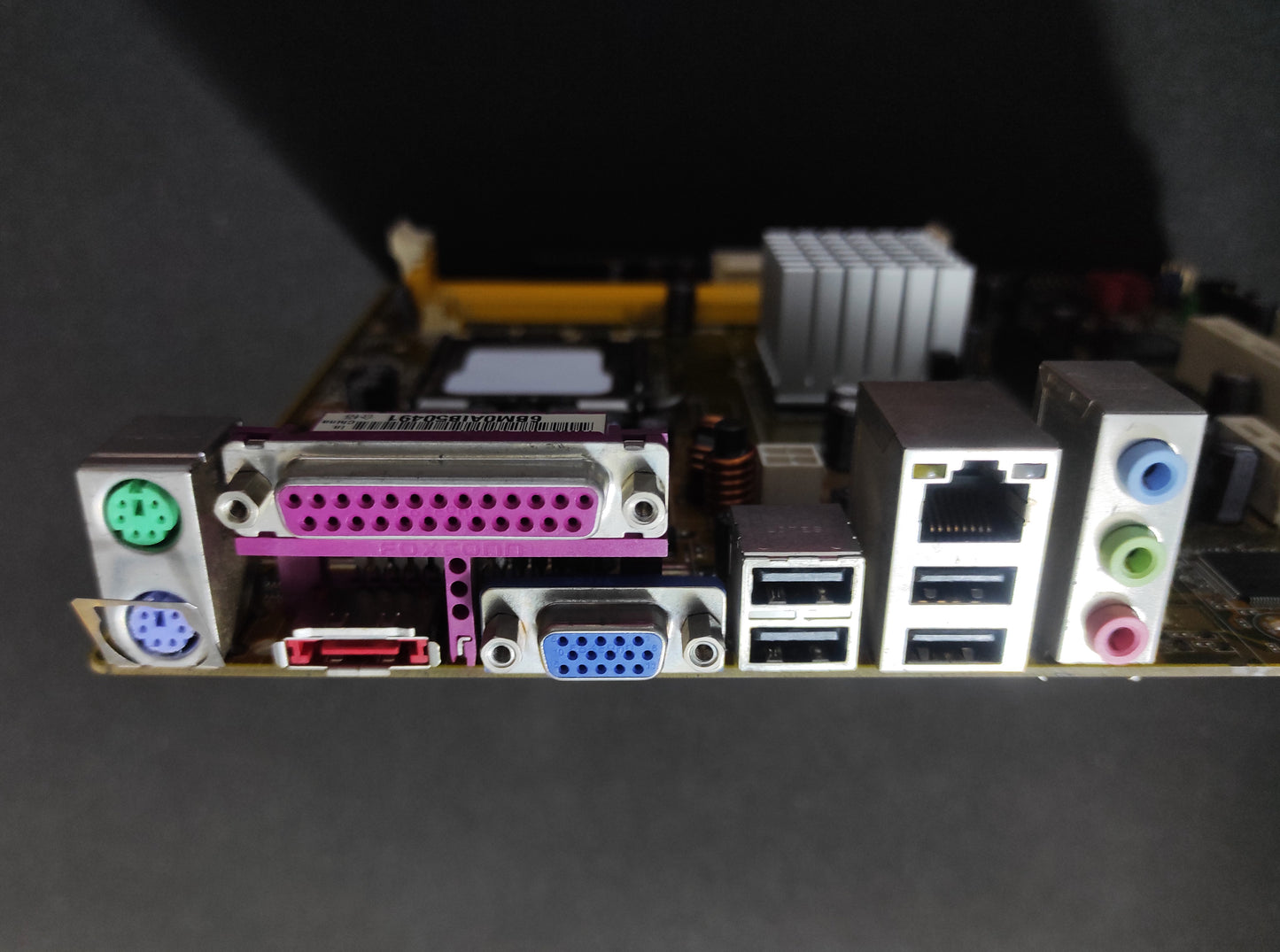 ASUS P5VD2-VM Socket 775 mATX Motherboard DDR2 PCIe x16 PCI SATA VIA P4M900