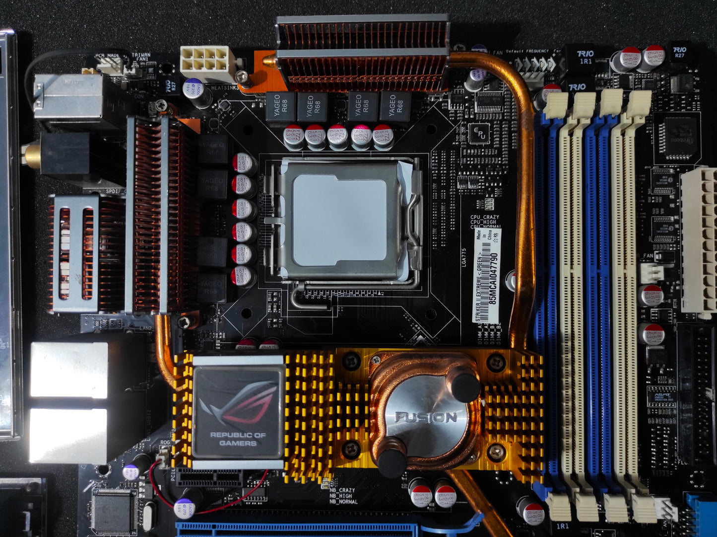 ASUS Striker II Extreme Socket 775 ATX Motherboard DDR3 Nvidia nForce 790i Ultra SLI Chipset