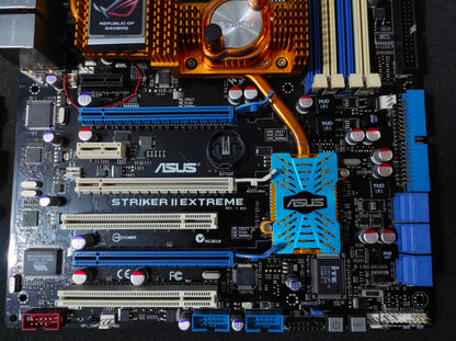 ASUS Striker II Extreme Socket 775 ATX Motherboard DDR3 Nvidia nForce 790i Ultra SLI Chipset