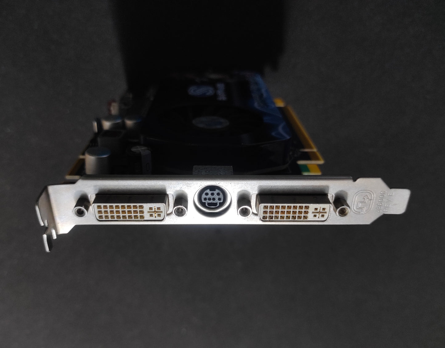 Sapphire ATi Radeon HD 2600 XT 256MB DDR3 PCIe VGA DVI Graphics Card 188-01E42-021SA