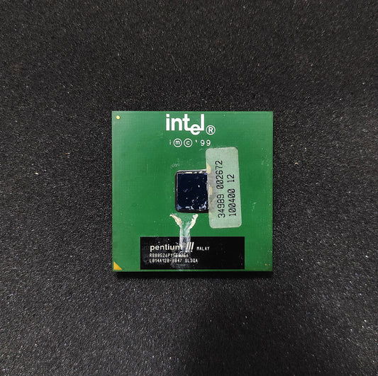 Intel Pentium III SL3QA Socket 370 550E/256/100/1.60V Vintage Retro CPU