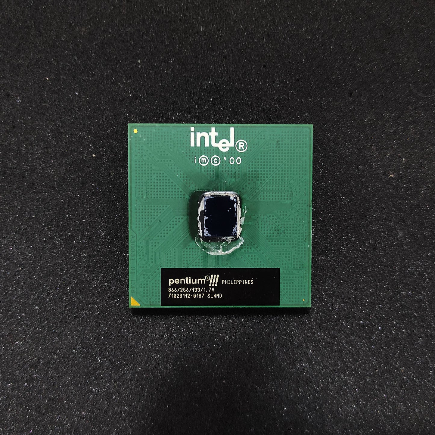 Intel Pentium III SL4MD Socket 370 866MHz/256/133/1.70V Vintage Retro CPU