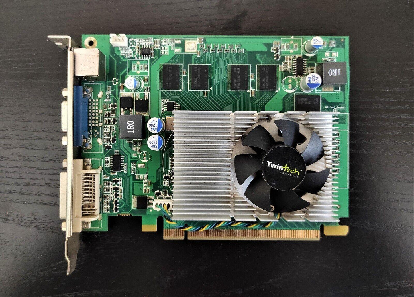 Club 3D Nvidia GeForce 9500 GT PCIe x16 512MB VGA DVI TV Graphics Video Card - Retro PC Hardware & More