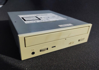 HITACHI CDR-8435 IDE 5.25" Internal Vintage Retro Beige 128KB 32X CD-ROM Drive - Retro PC Hardware & More