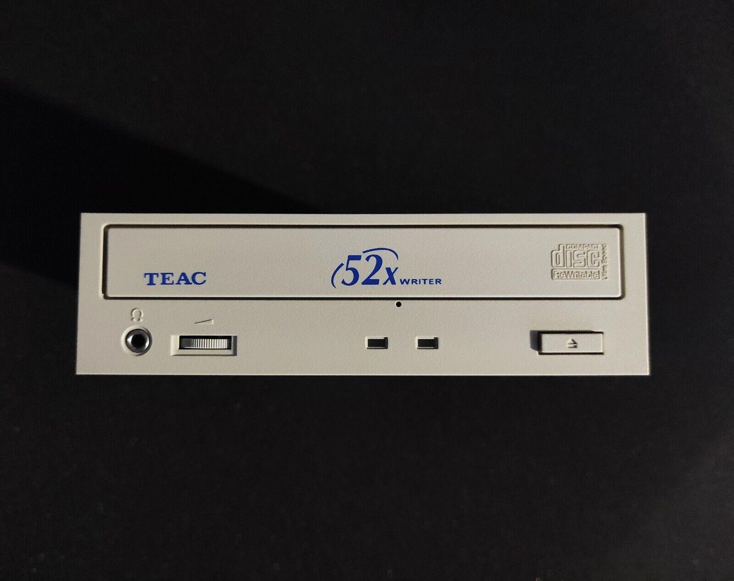 TEAC CD-W552E-095 IDE 5.25" Internal Vintage Retro Beige CD-RW Drive 19771110-95 - Retro PC Hardware & More