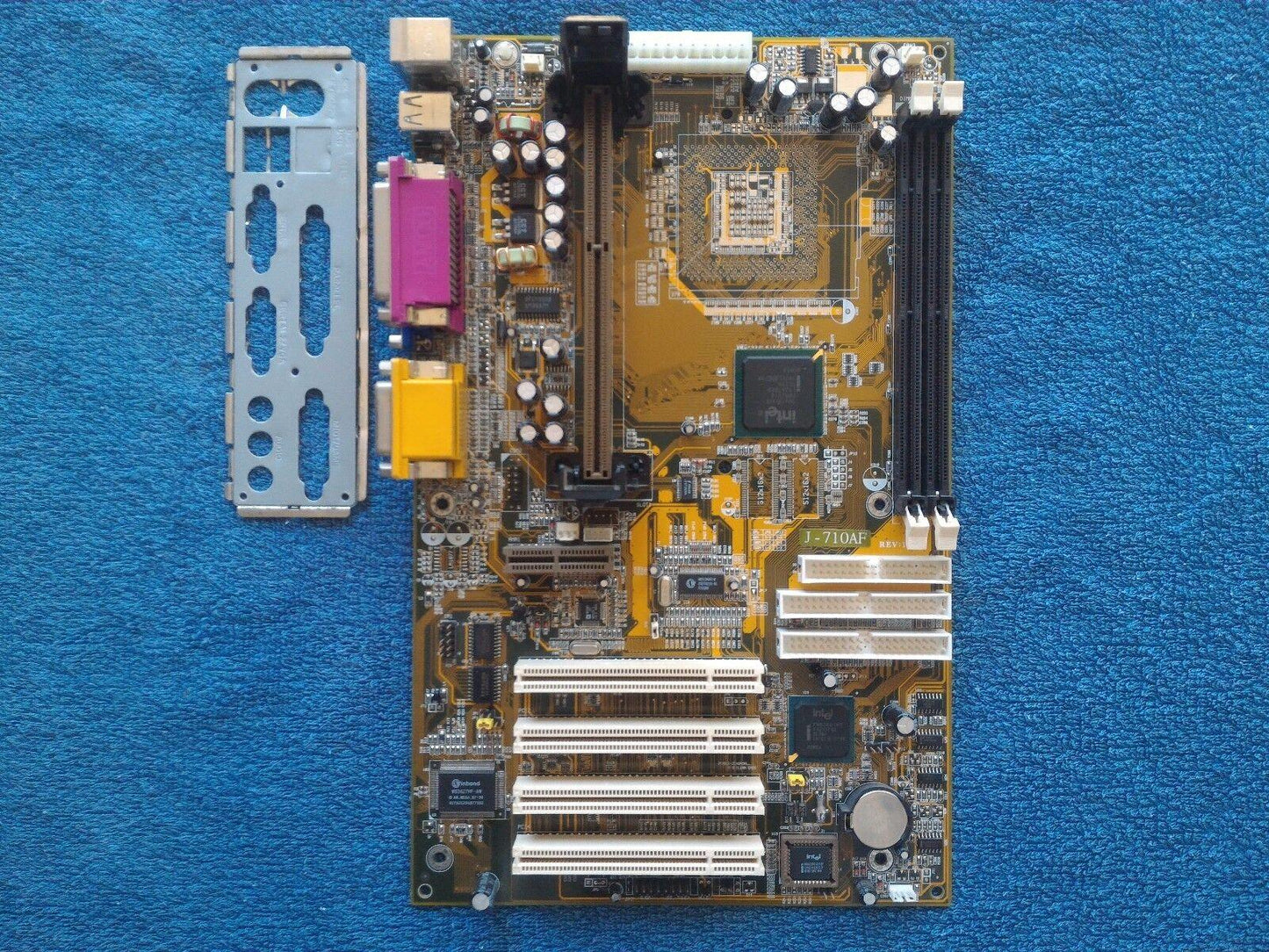 Jetway J-710AF REV 1.01 Slot 1 ATX Vintage Retro Motherboard PCI, SDR SDRAM, VGA - Retro PC Hardware & More